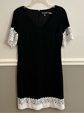 Karl Lagerfeld Black White Floral Lace V Neck Dress Size 8